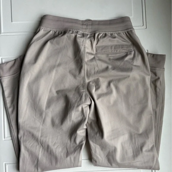 Under Armour Men’s Joggers Tan Size Medium - Picture 6 of 6